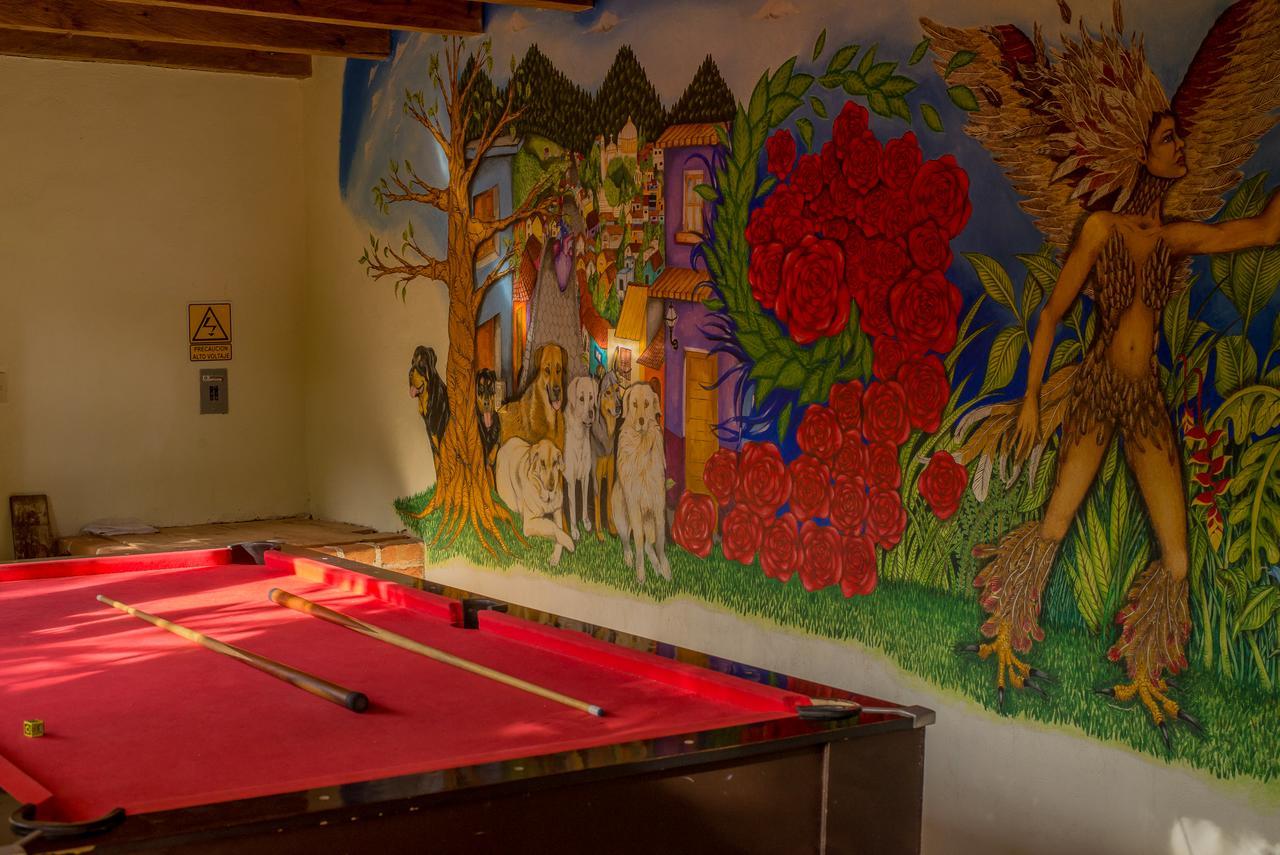 Rossco Backpackers Hostel San Cristóbal de Las Casas Exterior foto
